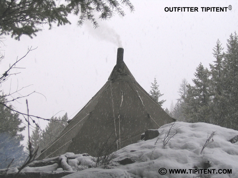 tipitent-winter-camping-woo